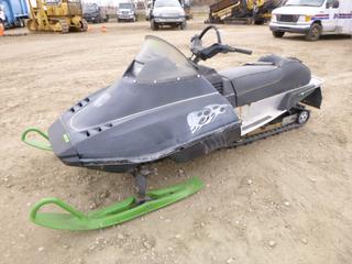 Arctic Cat, Showing 7,079 Kms, SN 9016254 *Note: Running Condition Unknown, No Start, No Pull Cord*