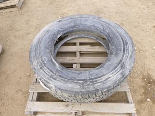 (1) Michelin XOS2 Tractor Trailer Tire, Size 11R24.5