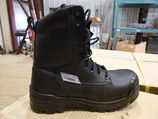 (1) Unused Pair of Terra Marauder Composite Toe Work Boots, Size 6 (S-4-1)