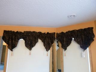 Qty Of (2) 56in Cheetah Print Window Vallances C/w (2) 38in Cheetah Print Window Vallances And (1) 25in Cheetah Print Curtain **Note: Buyer Responsible For Load Out, Located Offsite For More Info Contact Shazeeda @780-721-4178**