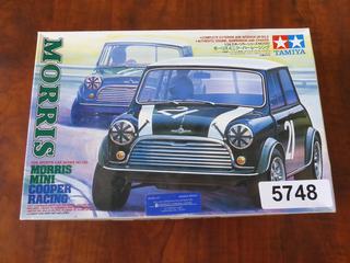 Tamiya Morris Mini Cooper Model Kit, 1/24 Sports Car Series No.130