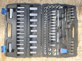 Mastercraft 1/4" - 3/8" Socket and Tool Set * Note Incomplete* (A2)