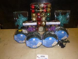 Lot of Assorted Christmas Decorations (D2)