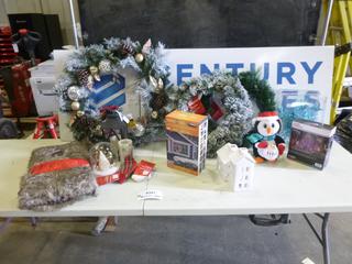 Lot of Assorted Christmas Decorations (EBC)