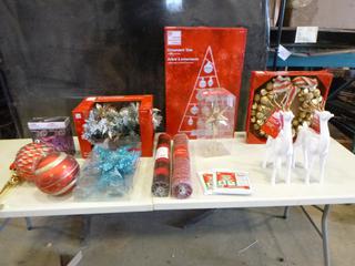 Lot of Assorted Christmas Decorations (CRIB)