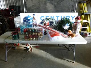 Lot of Assorted Christmas Decorations (EBC)