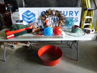 Lot of Assorted Christmas Decorations (EBC)