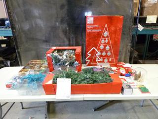 Lot of Assorted Christmas Decorations (EBC)