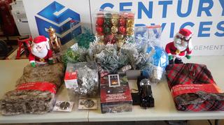 Lot of Assorted Christmas Decorations (EBC)