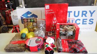 Lot of Assorted Christmas Decorations (EBC)