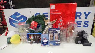 Lot of Assorted Christmas Decorations (EBC)