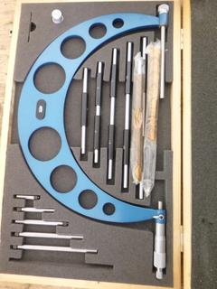 STM Micrometer w/ Interchangable 6-12in 0.0001in Anvils