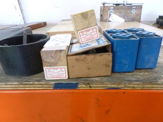 Grizzly Tong Dies C/w (2) Steel Stamp Sets And (2) Type DD-A Rubber Suspension Units
