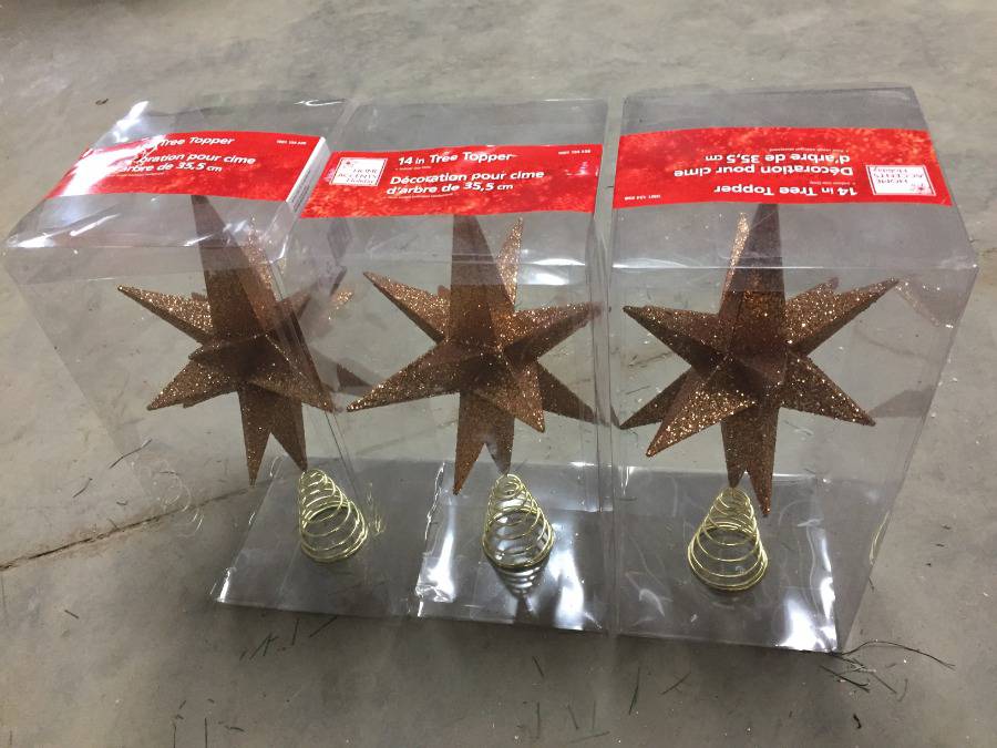 High River, AB - November 14, 2020 - Calgary Regional Auction Centre - Absolute Public Online Auction - Consignment Sale - Day 3 - Christmas Ornaments - Shipping Options Available!!