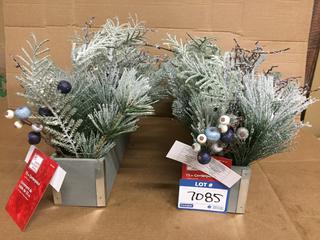 (2) 13" Centerpieces.
