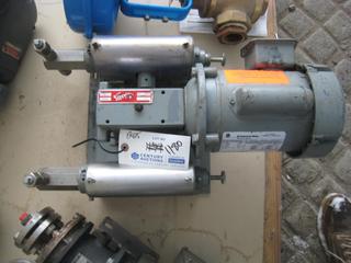 Sidewinder Pump. Model X256012SSB, 10,000 psi.