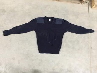 Quantity of Sweaters. Size US 13