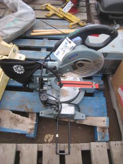 King Canada 8 1/4" Compound Sliding Mitre Saw.