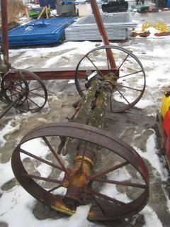 Wood Axle w/Metal Wheels.