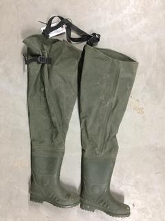 Nylon/PVC Leg Waders, Size 7.