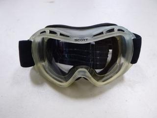 (1) Unused Scott Goggles, Part 355-8270, Size Youth