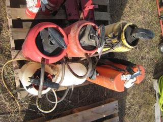 Quantity of Hand Pump Sprayers.