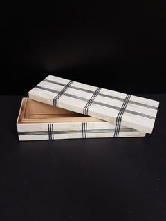 Inlaid Horn & Wood Cream & Black Large Check Pattern Box (9"W x 3"L x 2"H)