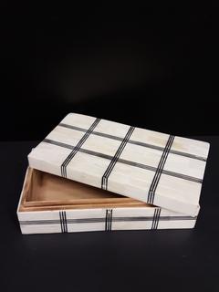 Inlaid Horn & Wood Cream & Black Large Check Pattern Box (9.5"W x 5.25"L x 2.75"H)