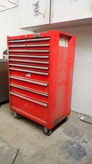 27in X 18in X 42in Beach 12-Drawer Tool Box