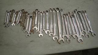 Qty Of Assorted Size Wrenches