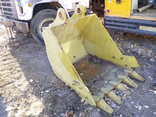 HW 40in High Quality Dig Bucket To Fit 200 Series Excavator