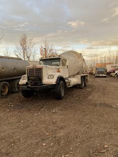 Western Star Model 4864-2 Cement Truck C/w Detroit Diesel Engine, 13Spd Fuller Road Ranger RTO-613 Manual Transmission, S/A 385/65R22.5 Fronts And T/A 10R22.5 Rear. Showing 9202hrs. SN LONFPMI684601 *Note: Missing Battery, Starter Issue, Running Condition Unknown*