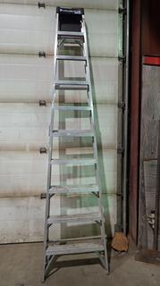 Louisville 10ft Aluminum Ladder