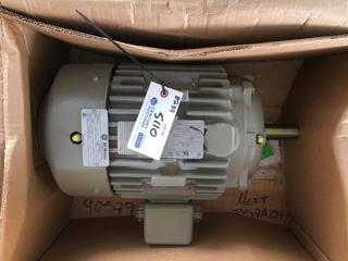 GE M9427 Extra Severe Duty Motor, 7-1/2 HP, 1800 rpm, 460V, 213T Frame, TEFC, C-Face And Foot Mount