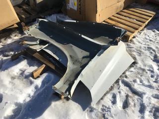 1999 F550 Hood w/ Front Quarter Panels.