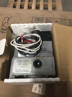 Honeywell Single Valve Standing Pilot Combustion Gas Control # V400 A1095.