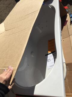 Maax Cocoon Jetted Bathtub 60" x 32" x 21".