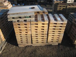 Quantity of Wood Cribbing. 16x16x15.