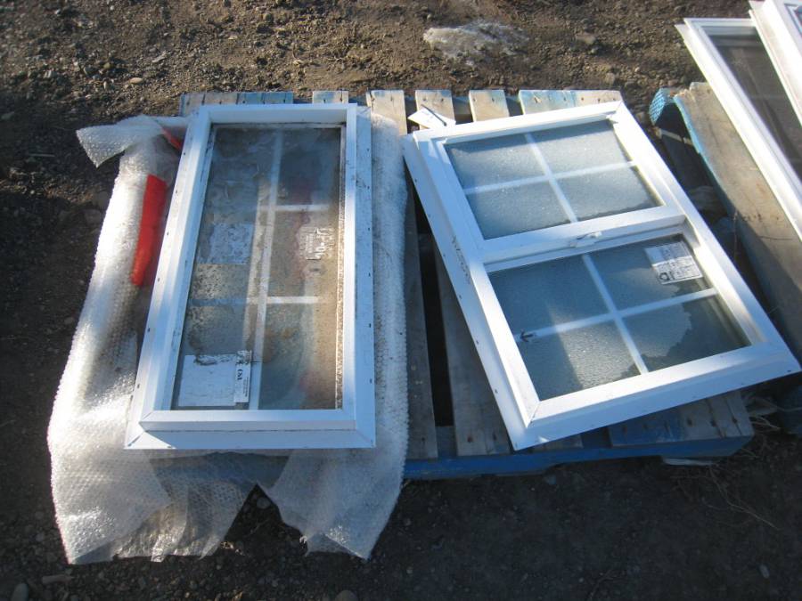 High River, AB – December 16, 2020 - Calgary Regional Auction Centre - Absolute Public Online Auction - Consignment Sale - Day 2 - Office Furniture 