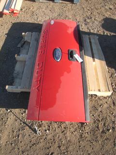 Ford Super Duty Tailgate.