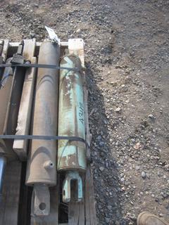 (2) Mismatched Hydraulic Rams.