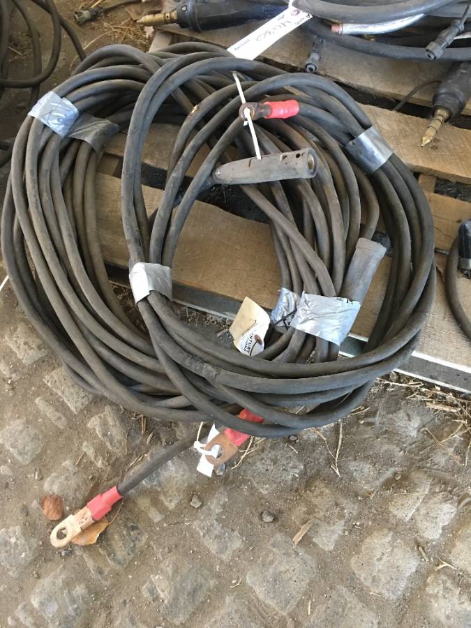 High River, AB – December 16, 2020 - Calgary Regional Auction Centre - Absolute Public Online Auction - Consignment Sale - Day 2 - Office Furniture 