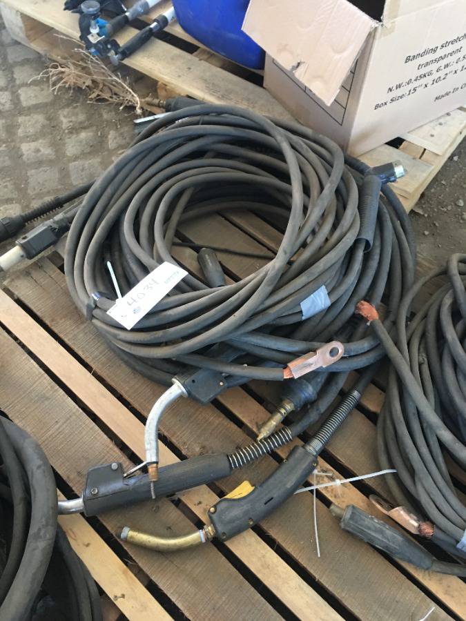 High River, AB – December 16, 2020 - Calgary Regional Auction Centre - Absolute Public Online Auction - Consignment Sale - Day 2 - Office Furniture 