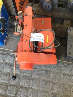 Dominion Key Cutting Machine.