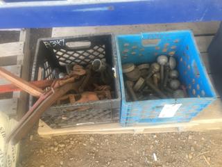 (4) Chain Boomers c/w Table Stabilizers.