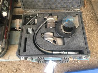 Hydraulic Torque Head.