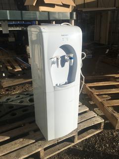 Water Maxx Water Dispenser.