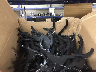 Quantity of Top Hangers.