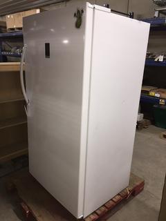 Insignia NS-UZ17XWH7 17 Cubic Feet Upright Convertible Freezer/Refrigerator.