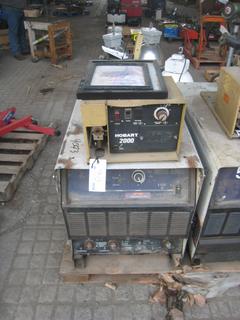 Hobart Cyberweld 452 3 Phase Welder c/w Hobart 2000 Wire Feeder.